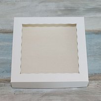 Коробка для пряников (VM) - 25 х 25 х 4,5 см (окно - волна), цвет -крафт, белый